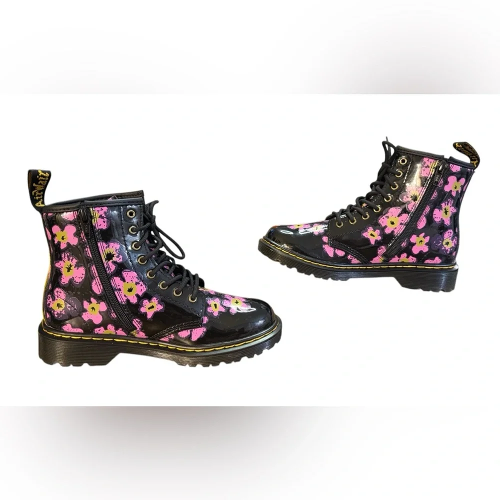 Dr. Martens Pansey Fayre 1460 Combat Boot Junior Size 3